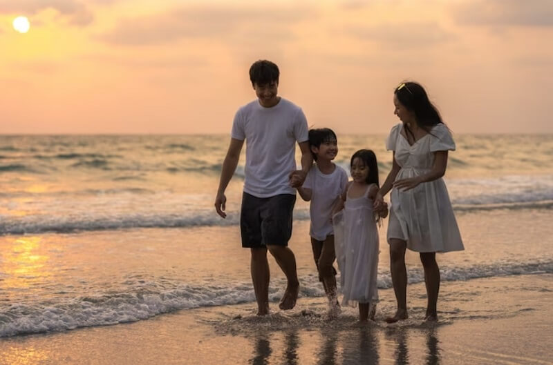 family enjoy a Colombo Beach