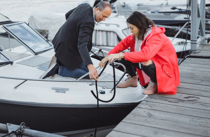 Maintenance boat deck