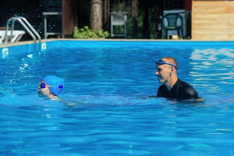 coach trained little girl