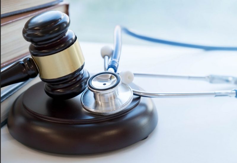 3 Tips for Hiring a Medical Malpractice Lawyer
