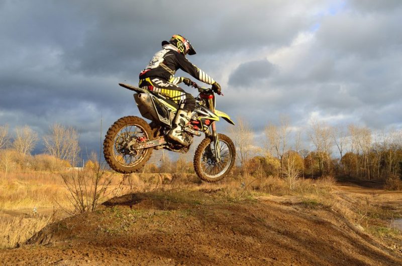 5 Best Dirt Bikes for Beginners
