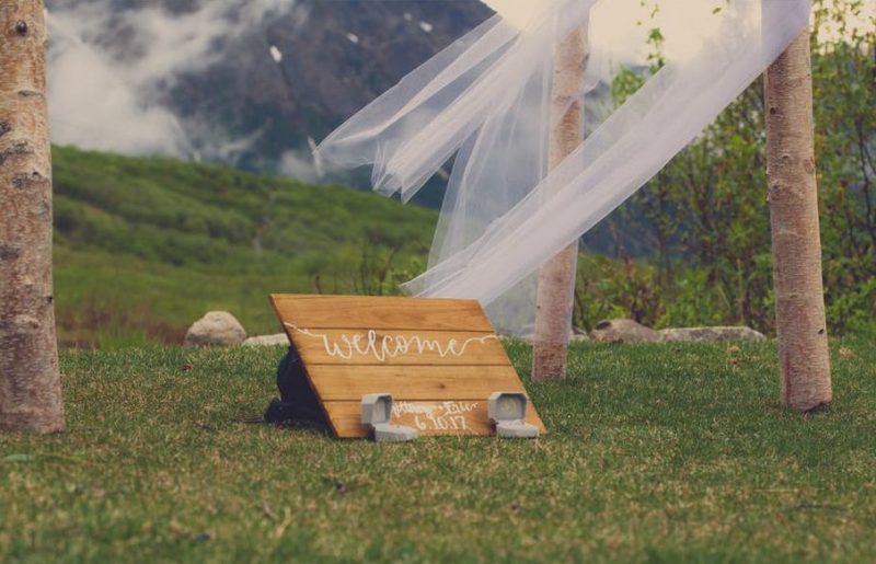 The Do's and Don'ts of Planning a Wedding in the Great Outdoors