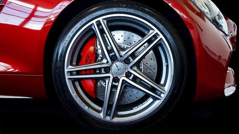 Red car