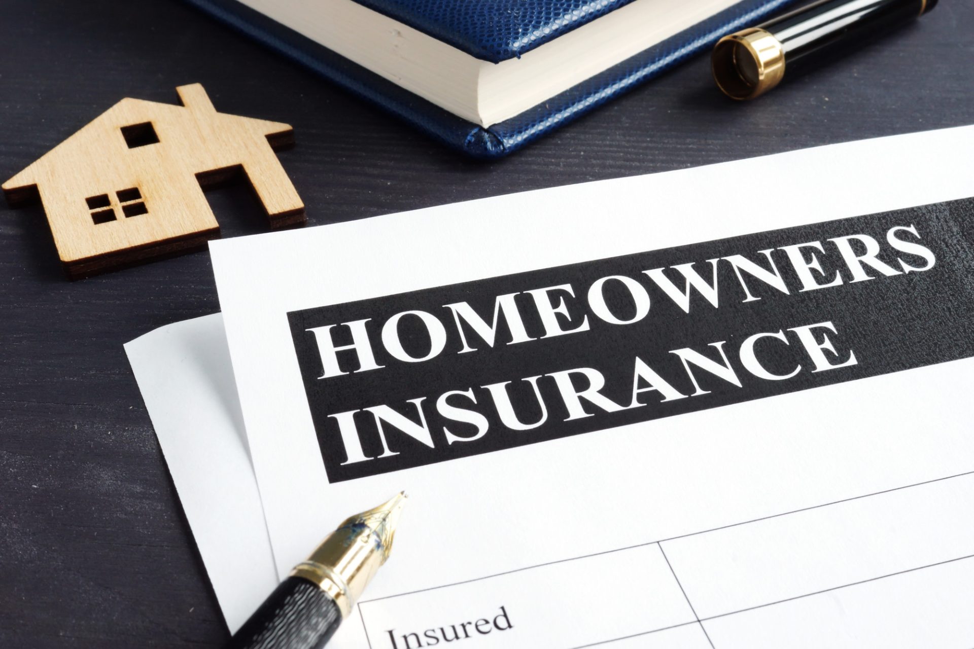 Home Warranty vs Homeowners Insurance: What Are the Differences?