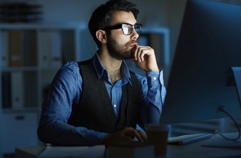 man-using-computer